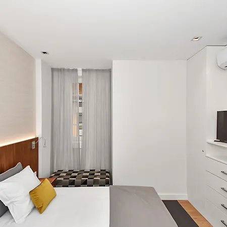 Augusta Serviced Apartment *